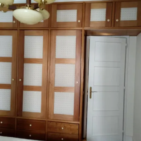 Iv Double Bed Avenida Da Republica Pensionat *