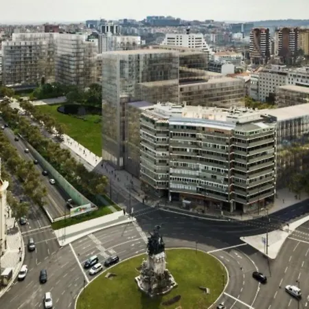 Iv Double Bed Avenida Da Republica بيت ضيافة